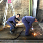 スクラップヤードの敷き鉄板を補修！ガス切り中は背後に注意だｗ